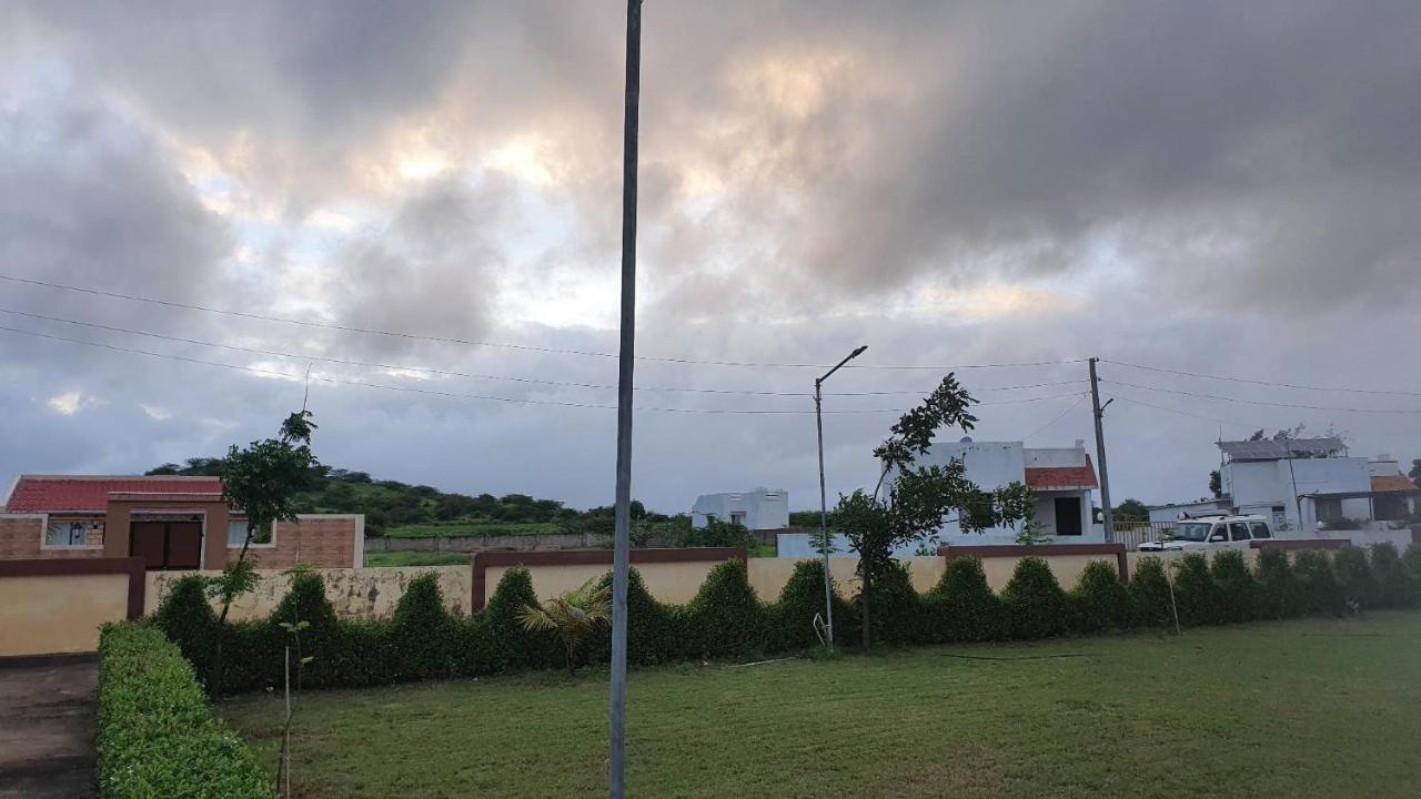 Krishna Farm & Forest Villa Bhuj Exterior photo